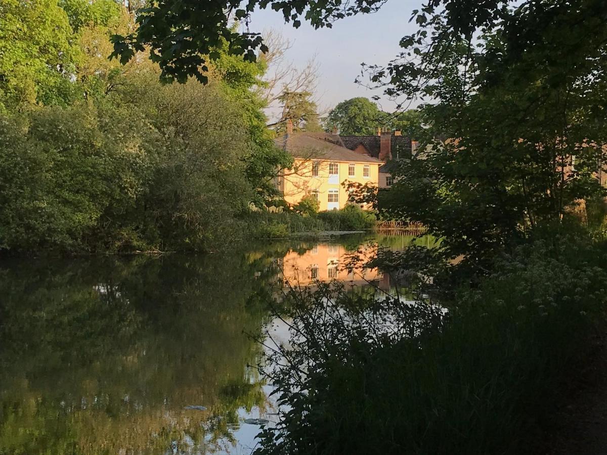 Redbrook Farm Bnb - Gateway To The New Forest Bed & Breakfast Fordingbridge Exterior photo